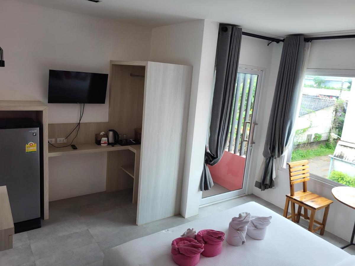 Pinky Hotel By Kanchana (Adults Only) Ko Lanta Extérieur photo